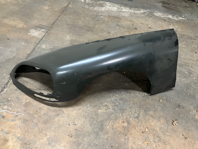 DS / ID Left Front Fender ’68 ->