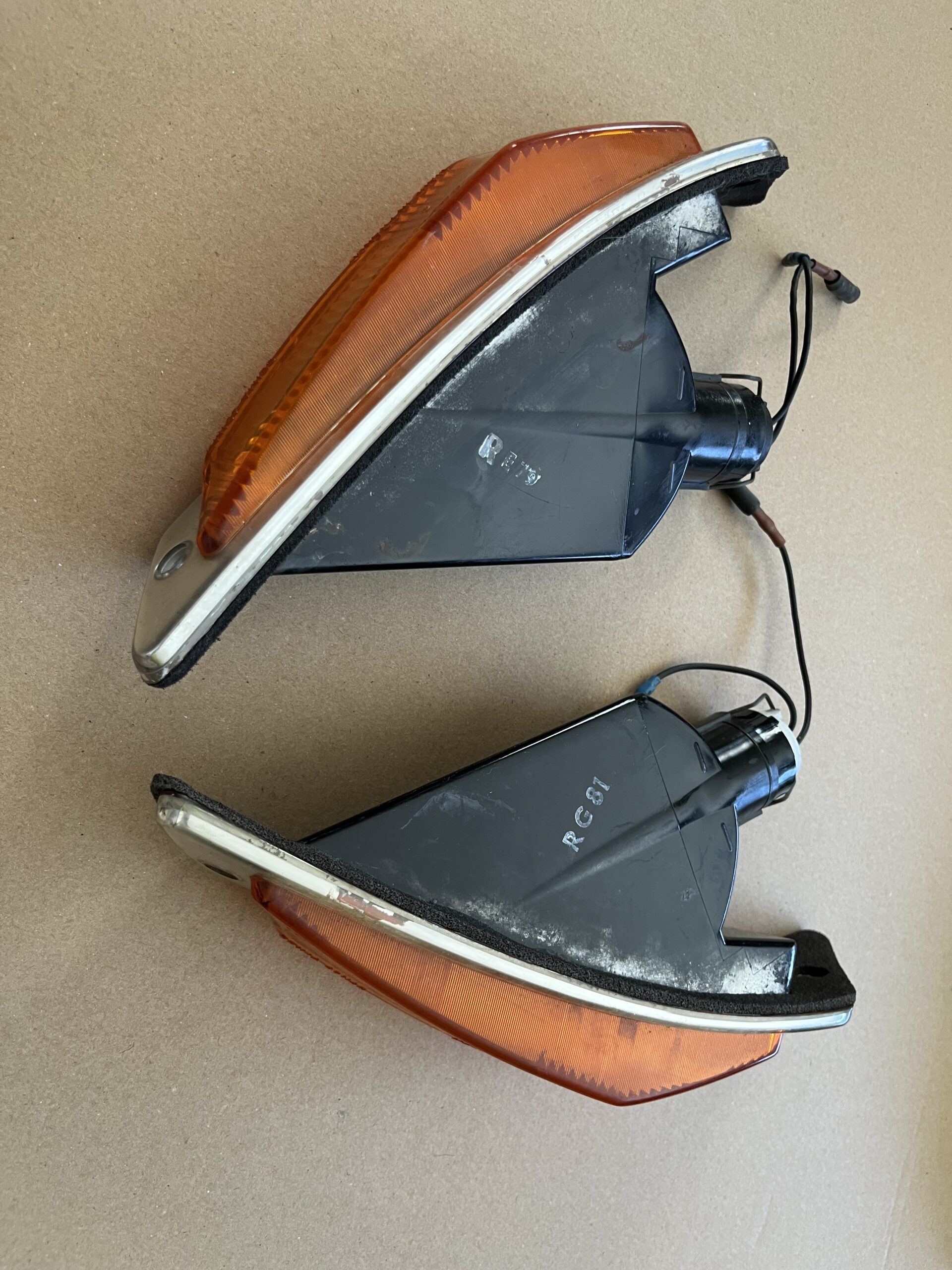 DS21 front turn signal lamps