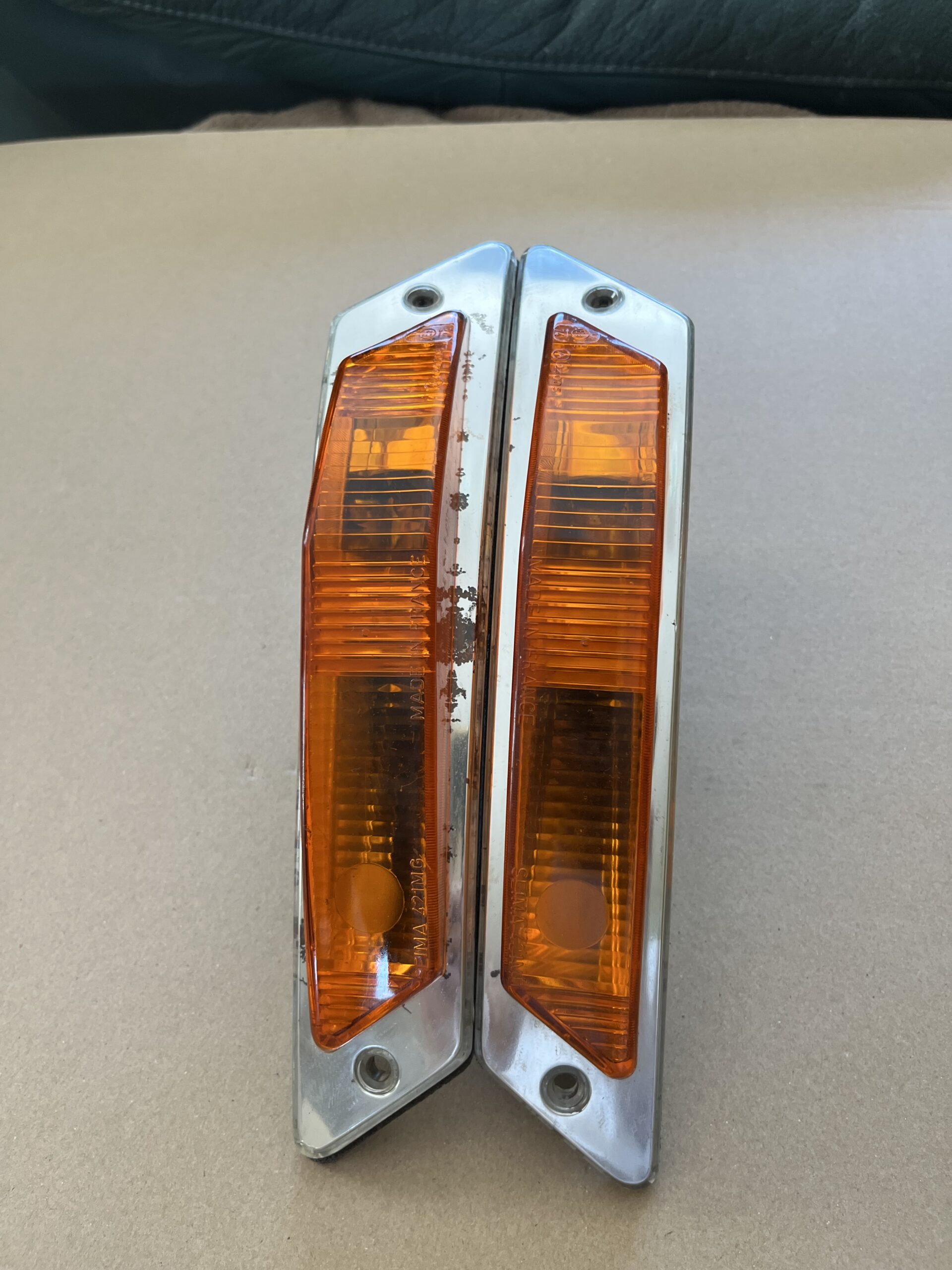 DS21 front turn signal lamps