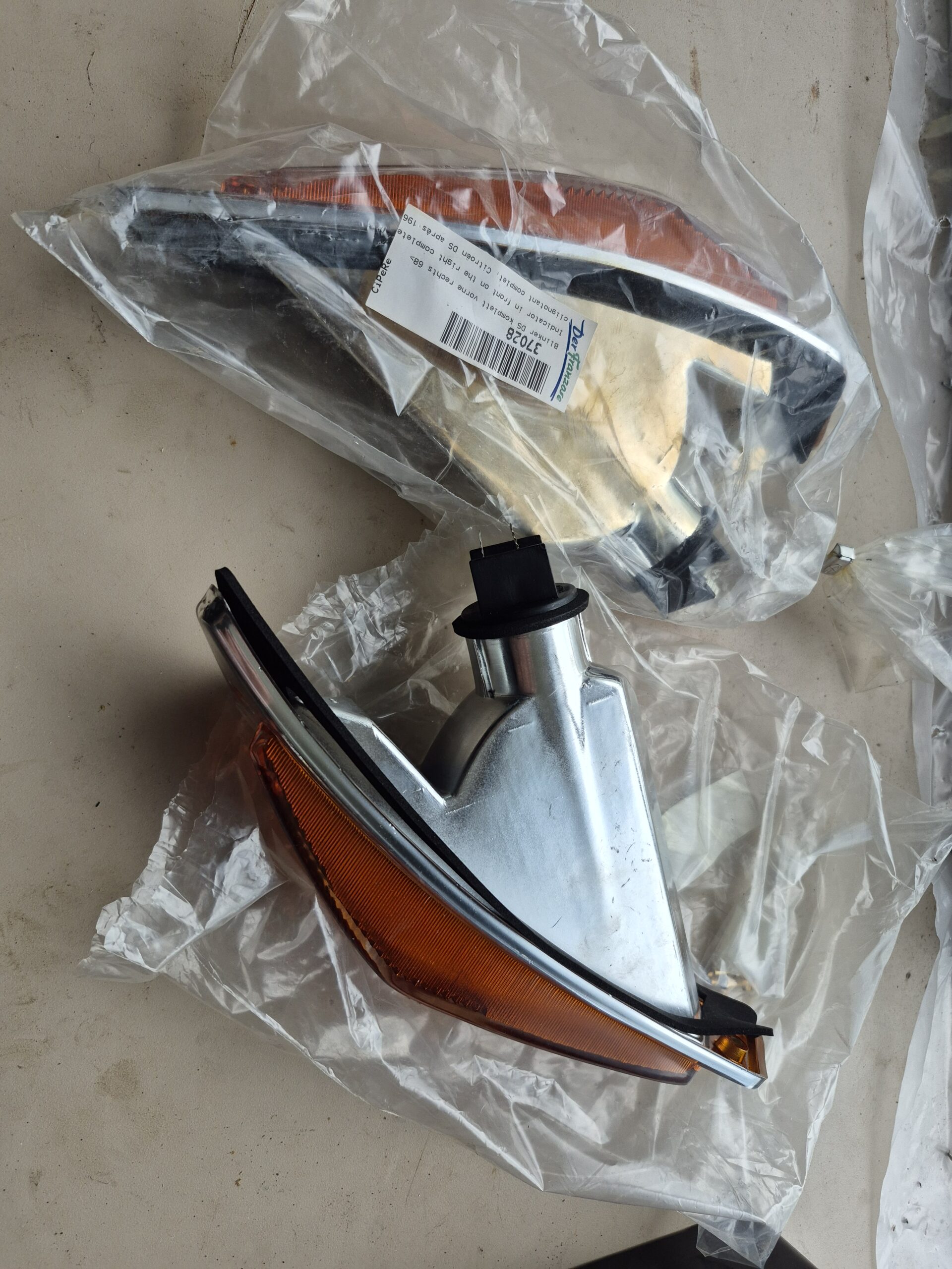 DS/ID turn signal lenses and rear tail lights