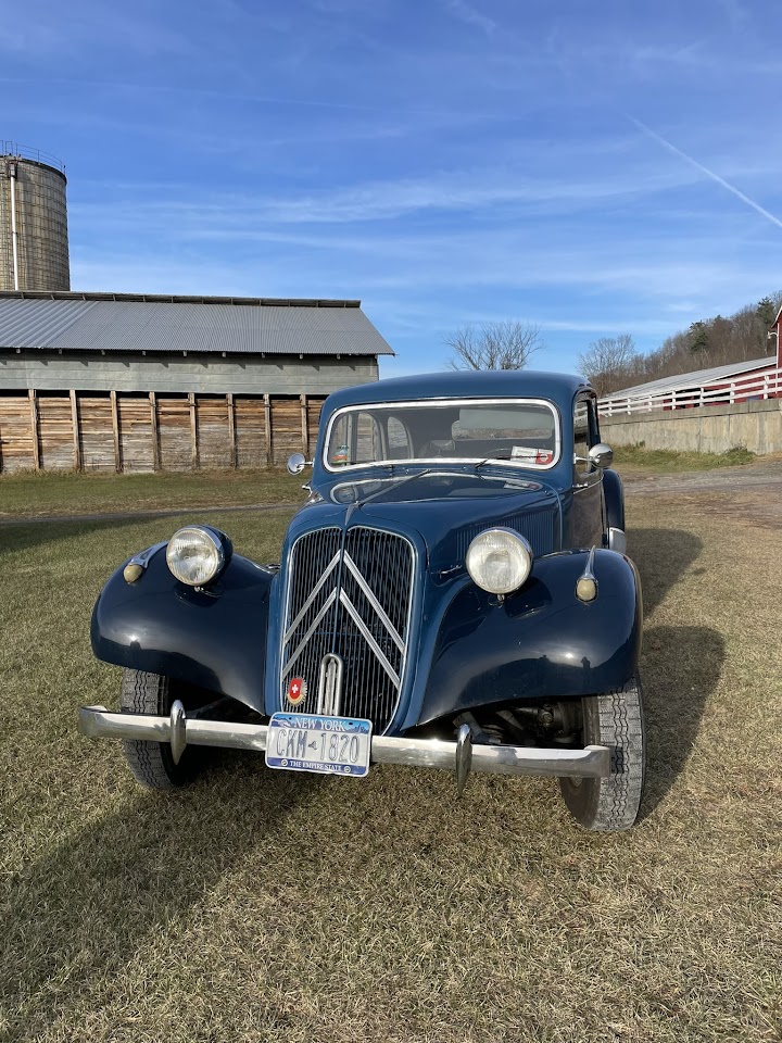 Auction Sept 20 10:30AM EST: Rare 9-person Familiale, long-wheelbase Traction Avant 11. Running & perfect for weddings, parades, test drive in Freehold, NY before auction.