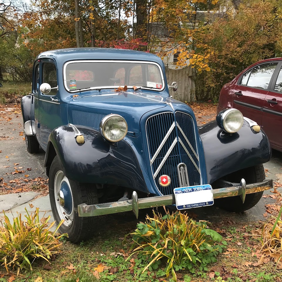 Auction Sept 20 10:30AM EST: Rare 9-person Familiale, long-wheelbase Traction Avant 11. Running & perfect for weddings, parades, test drive in Freehold, NY before auction.