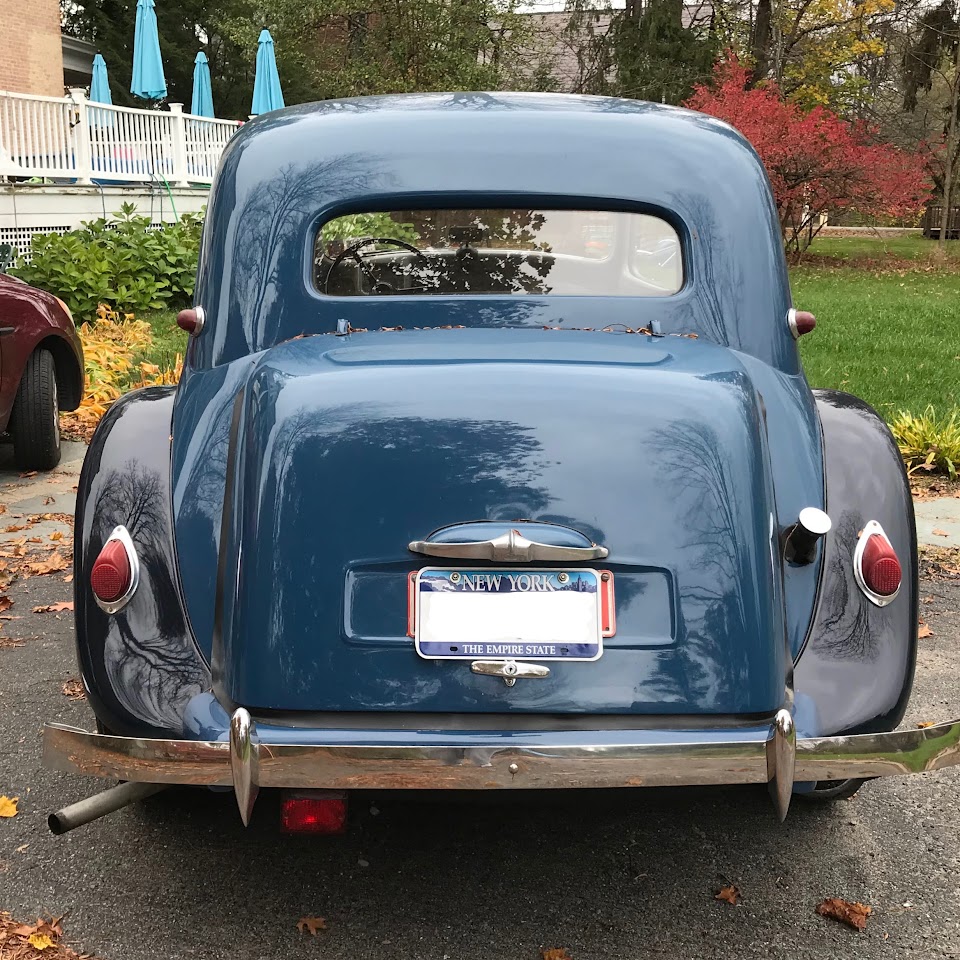 Auction Sept 20 10:30AM EST: Rare 9-person Familiale, long-wheelbase Traction Avant 11. Running & perfect for weddings, parades, test drive in Freehold, NY before auction.